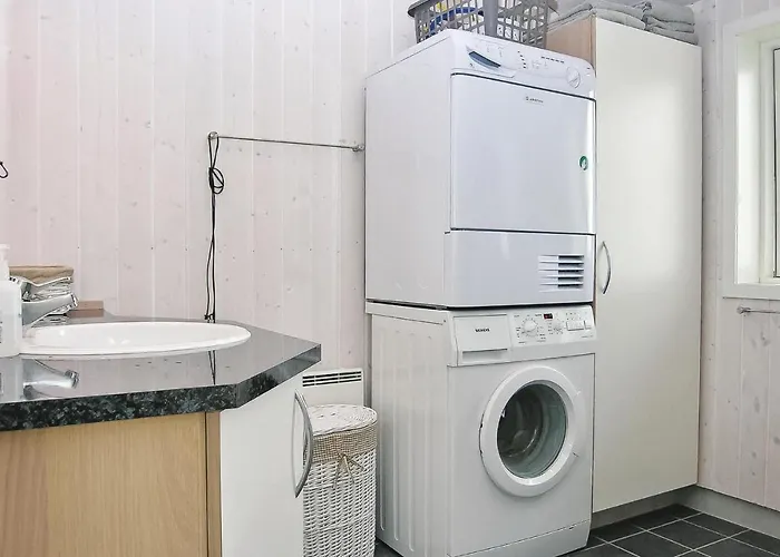 Torpet Xi Holiday home *